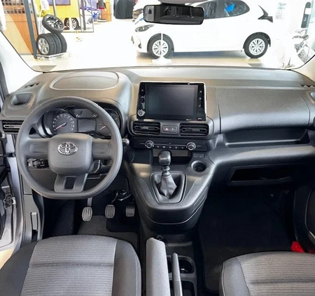 Toyota Proace City Verso cena 129900 przebieg: 5, rok produkcji 2024 z Szlichtyngowa małe 79
